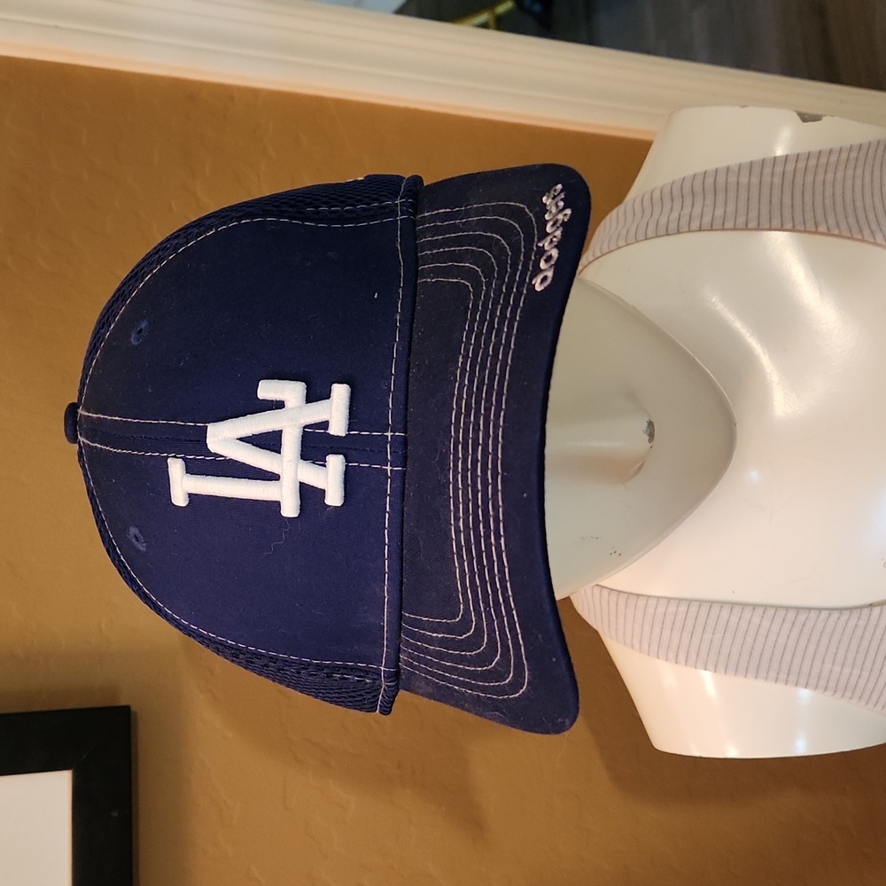 New Era LA Dodgers Fitted Ball Cap - Picture 1 of 10